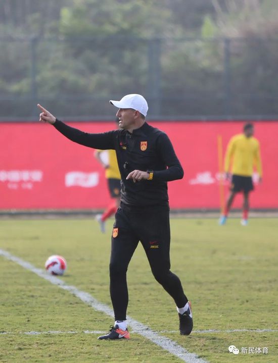 亚洲伊人久久大香线蕉综合图片