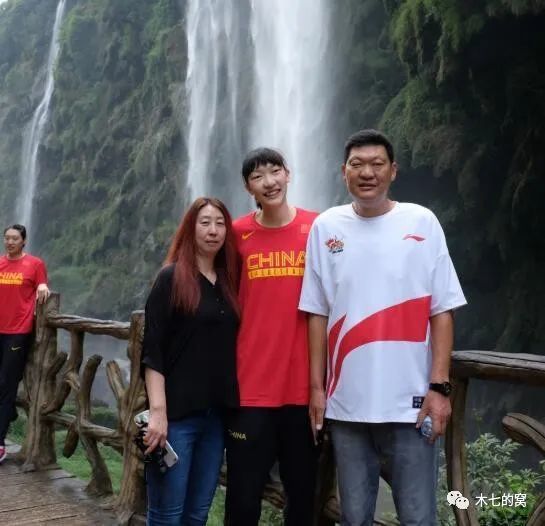 成人区精品一区二区不卡亚洲