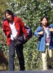 老师把丝袜脚伸进我的喉咙里